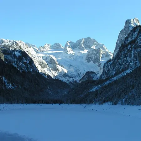 Peter Egger Διαμέρισμα *